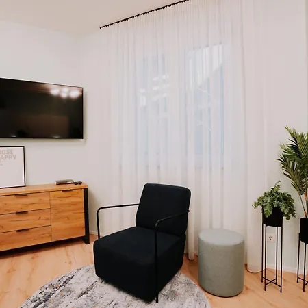 Gemuetliche Mit Direkter Innenstadtlage 아파트 *