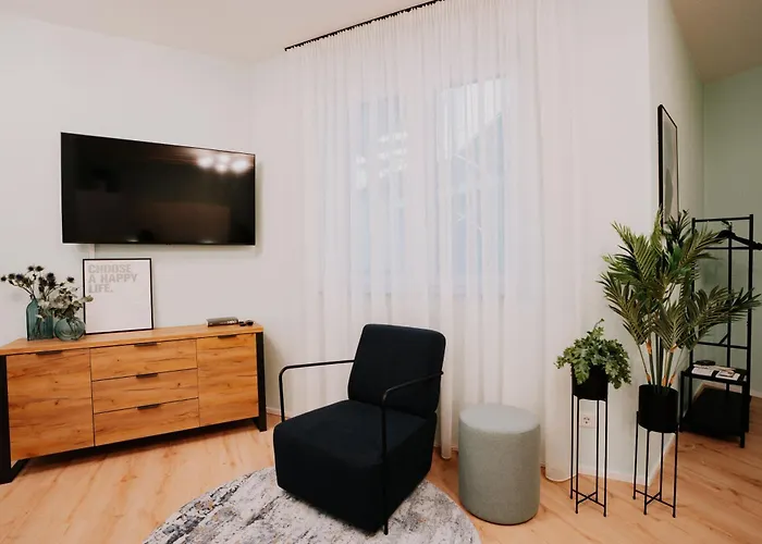 Gemuetliche Mit Direkter Innenstadtlage דירה *